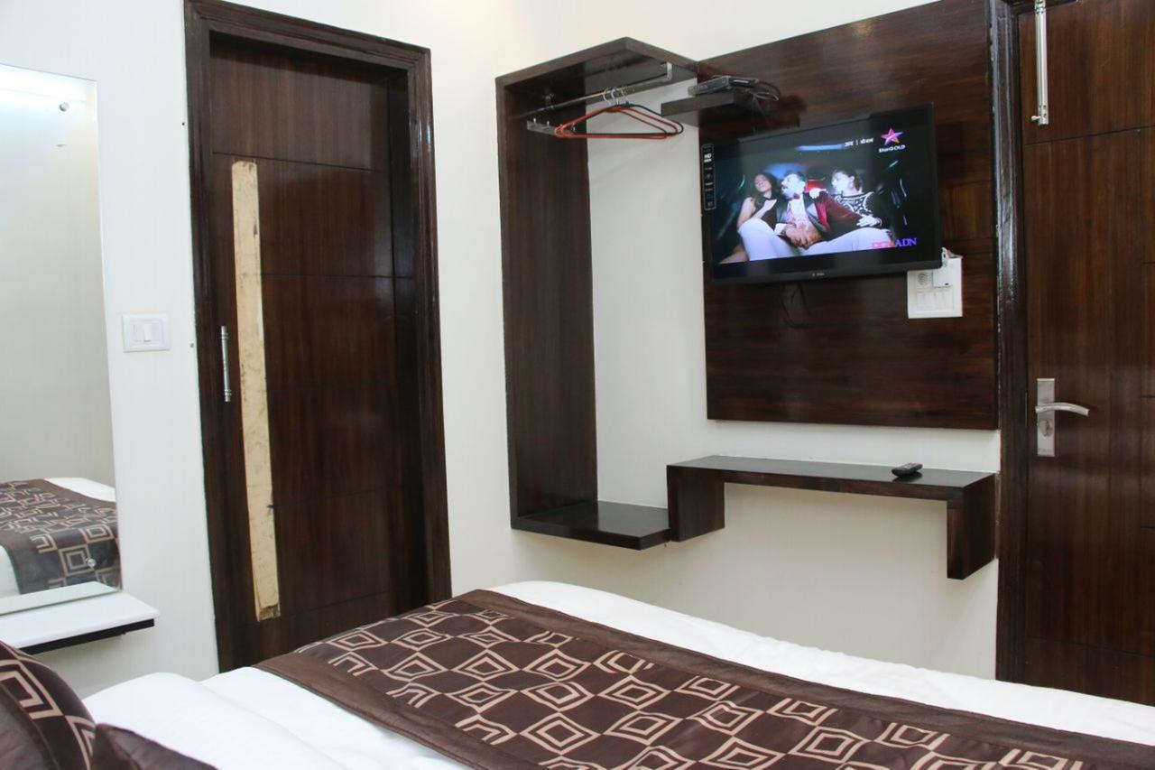 Hotel Snow White Inn Neu-Delhi Exterior foto